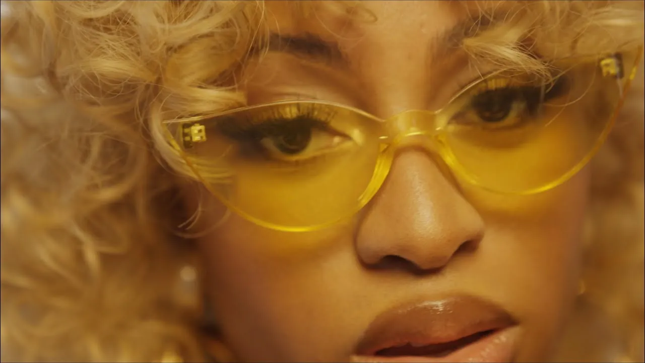 Still from My Body, Official Video